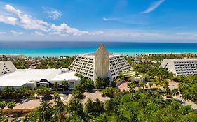 The Pyramid Cancun By Oasis